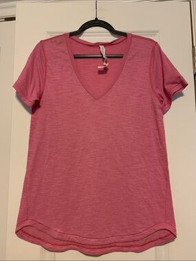 lululemon athletica Pink V-Neck Short Sleeve Tee, Sz 10, GUC